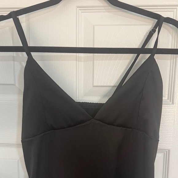 Elegant Black Slip Dress - Picture 2 of 5